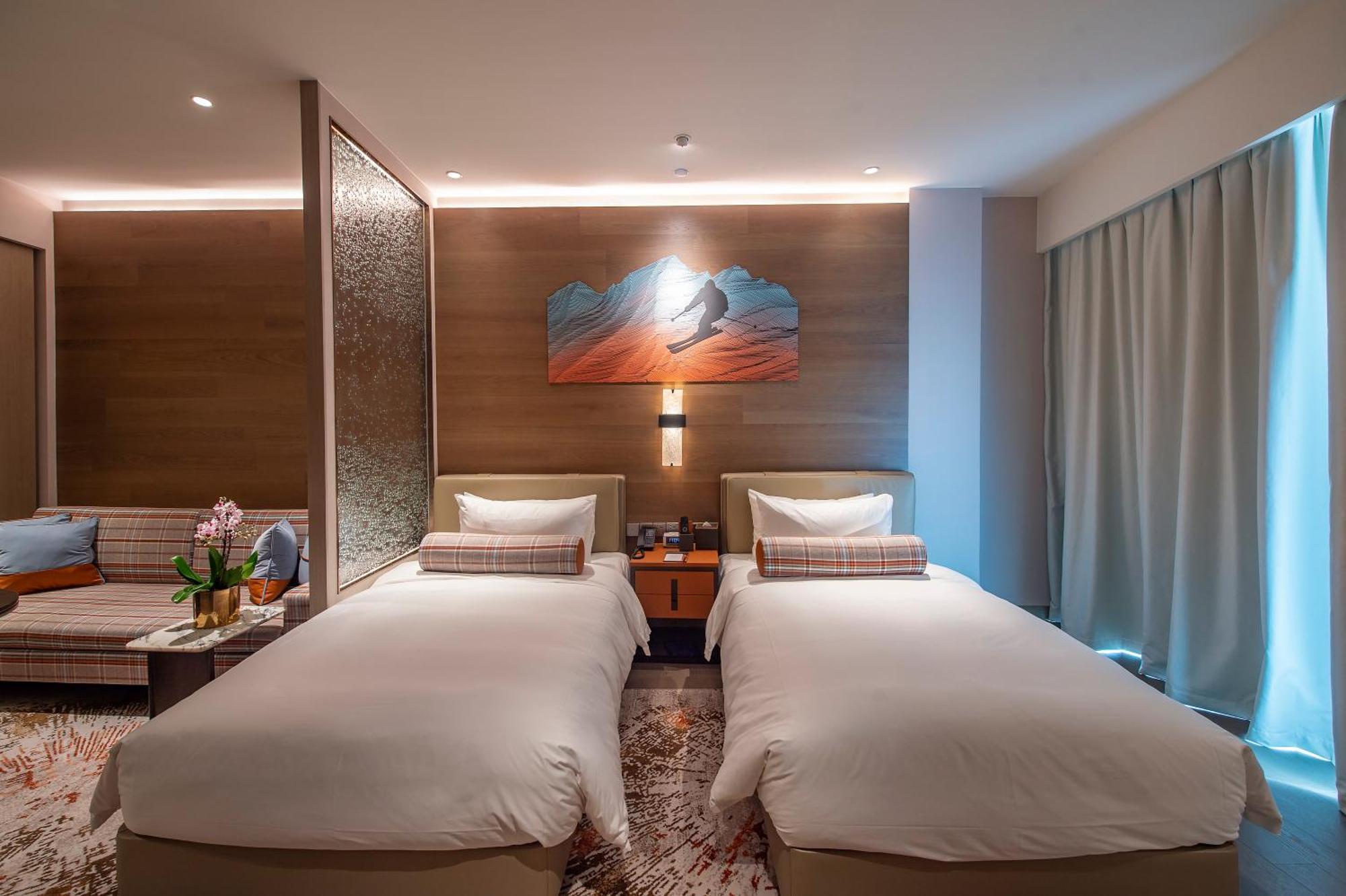 L+Snow Supreme Hotel เซี่ยงไฮ้ ภายนอก รูปภาพ